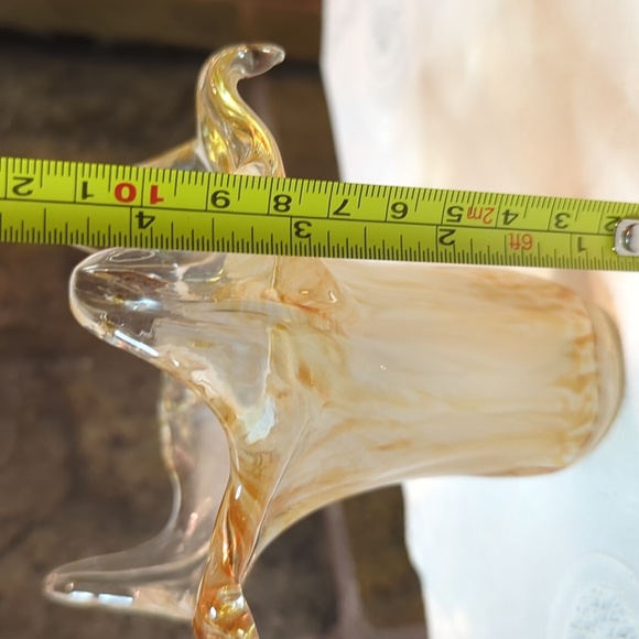 Tulip Lily Murano-style Art Glass lamp shade, set of 3 - Picture 4 of 7